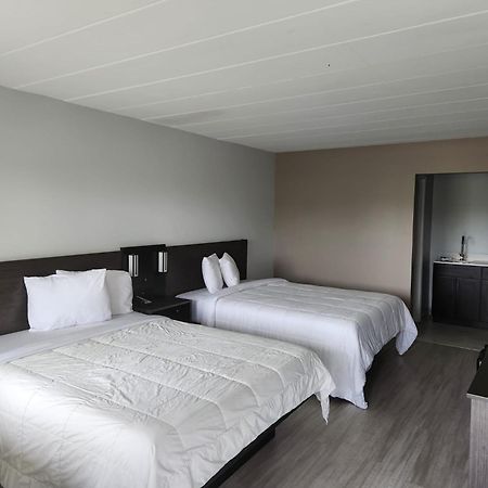 Royal Inn Hotel インディアナポリス エクステリア 写真