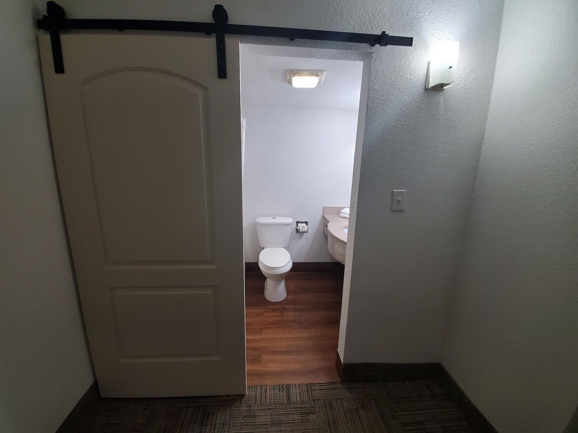 Royal Inn Hotel インディアナポリス エクステリア 写真