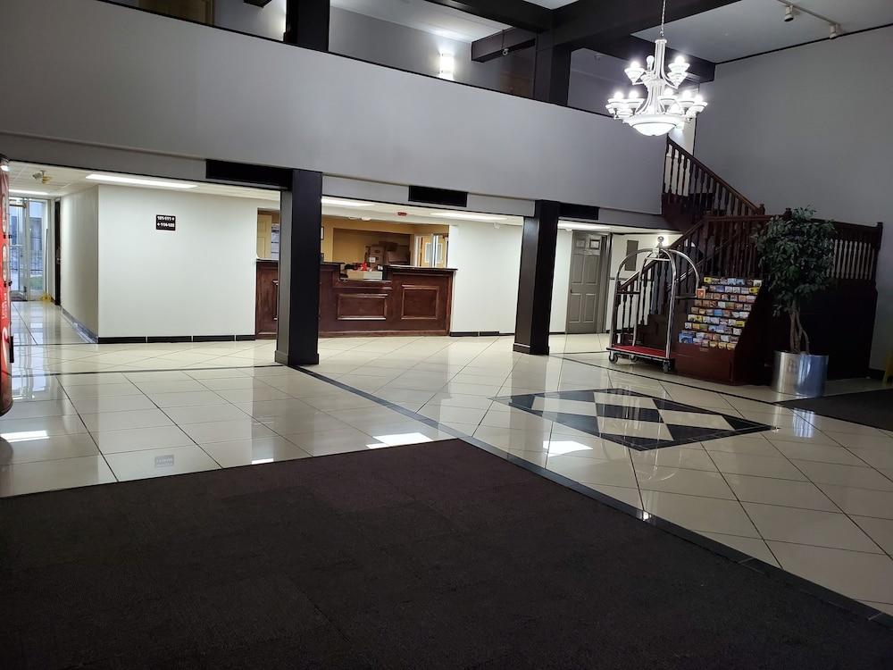 Royal Inn Hotel インディアナポリス エクステリア 写真